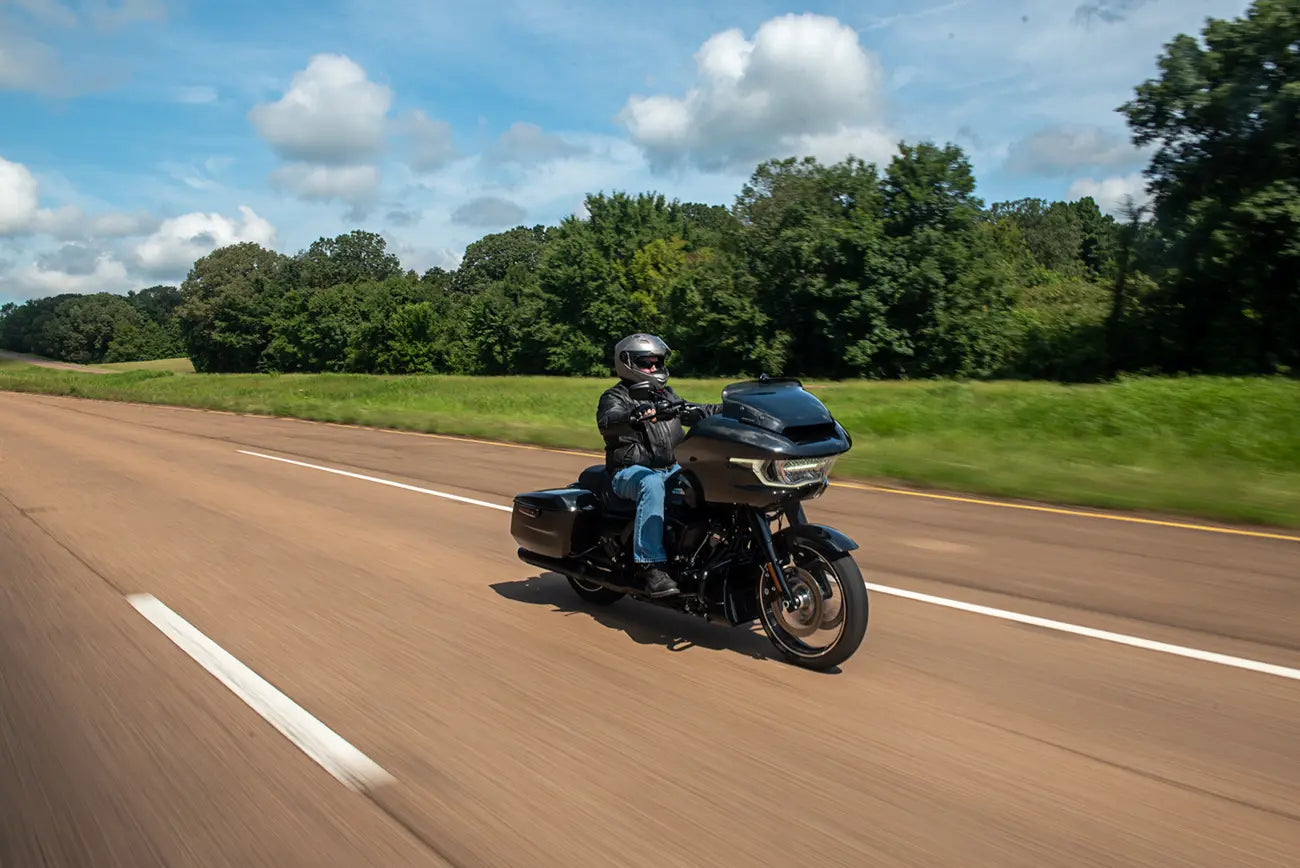 Memphis Shades Spoiler Windshield - Dark Smoke