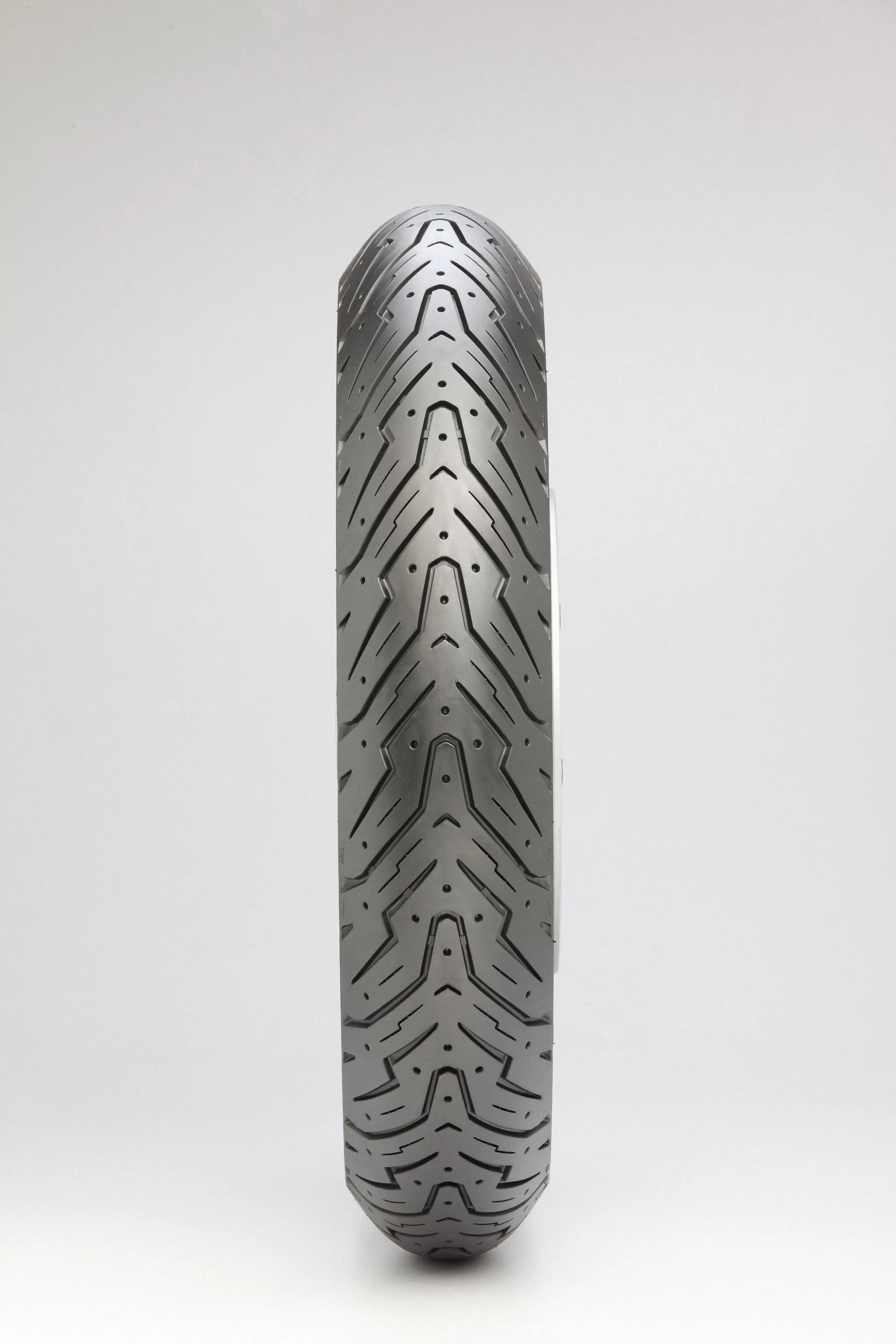 Pirelli Angel Scooter Tire 80/90-10 For Urban Mobility