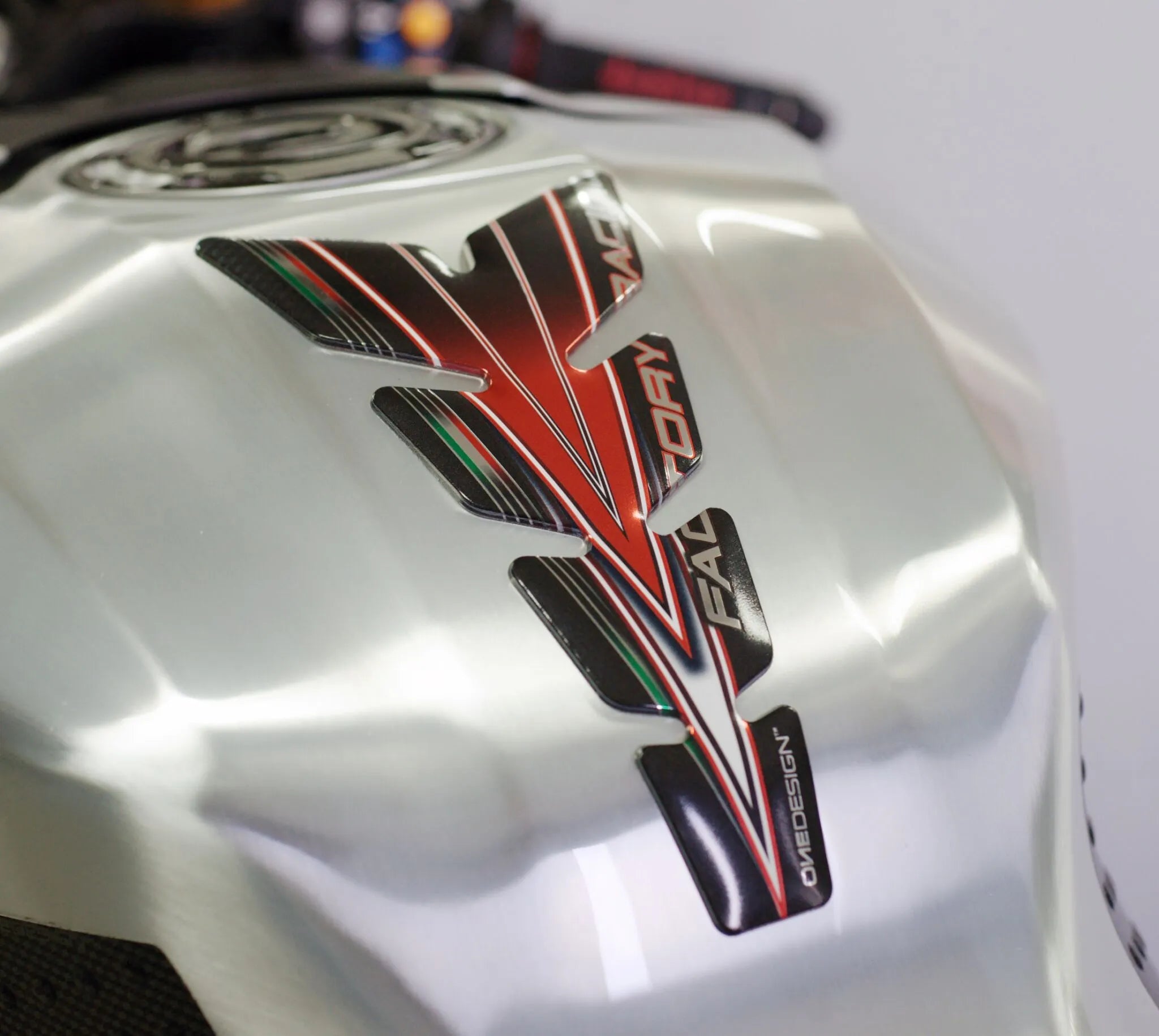 Onedesign Resin/soft Touch Universal Tank Pad