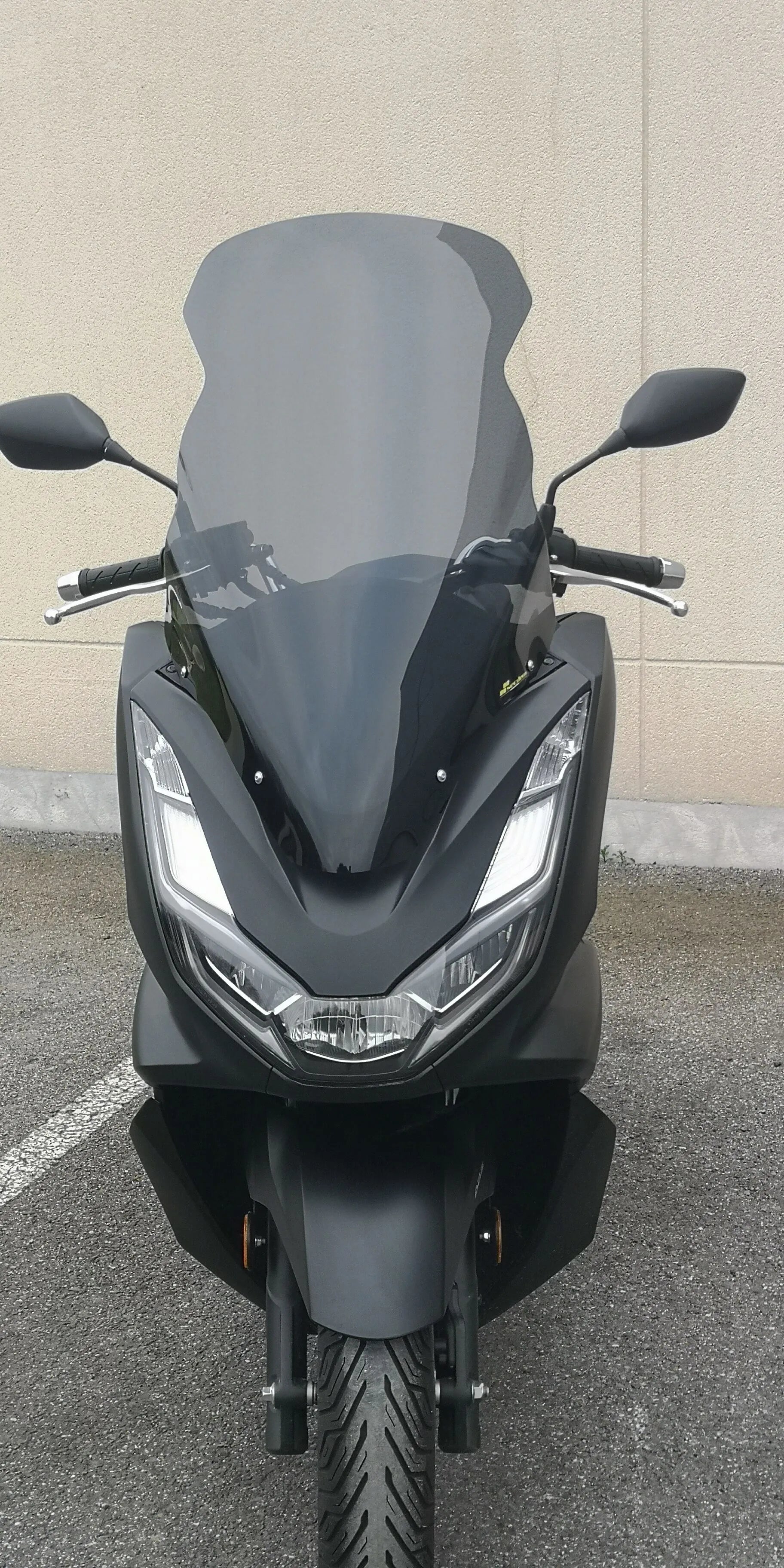 Bullster Windscreen - Enhanced Aerodynamics