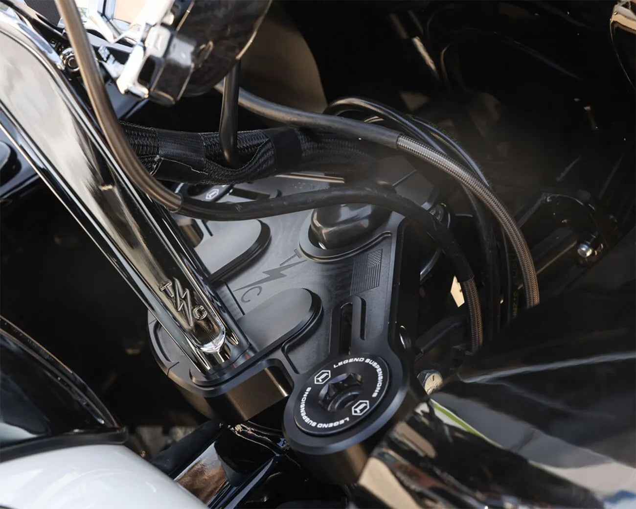 Thrashin Supply Co. Road Glide Top Tree - Black