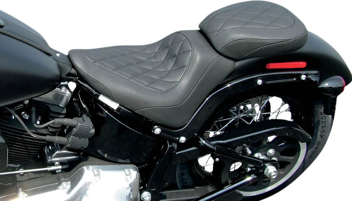 Mustang Wide Tripper Rear Seat