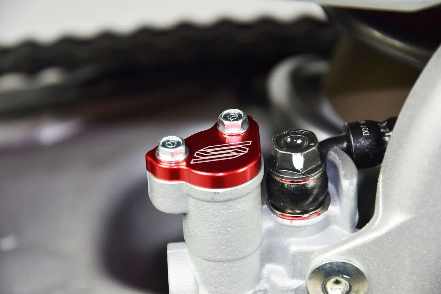 Scar Brake Reservoir Cover Red Aluminum