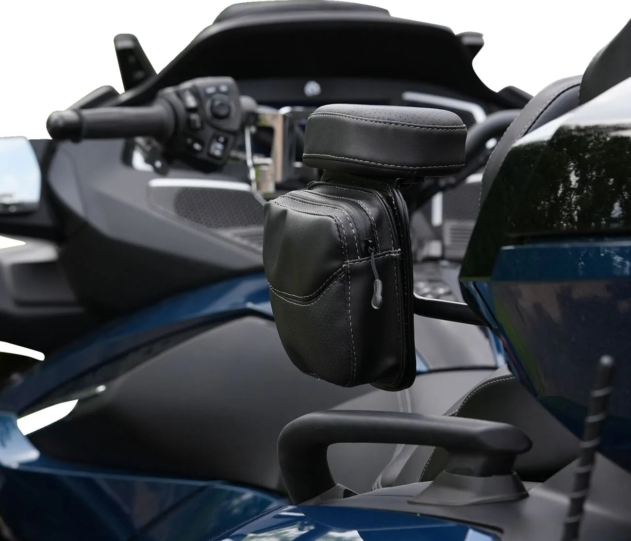 Show Chrome Platinum Armrest - Ultimate Comfort