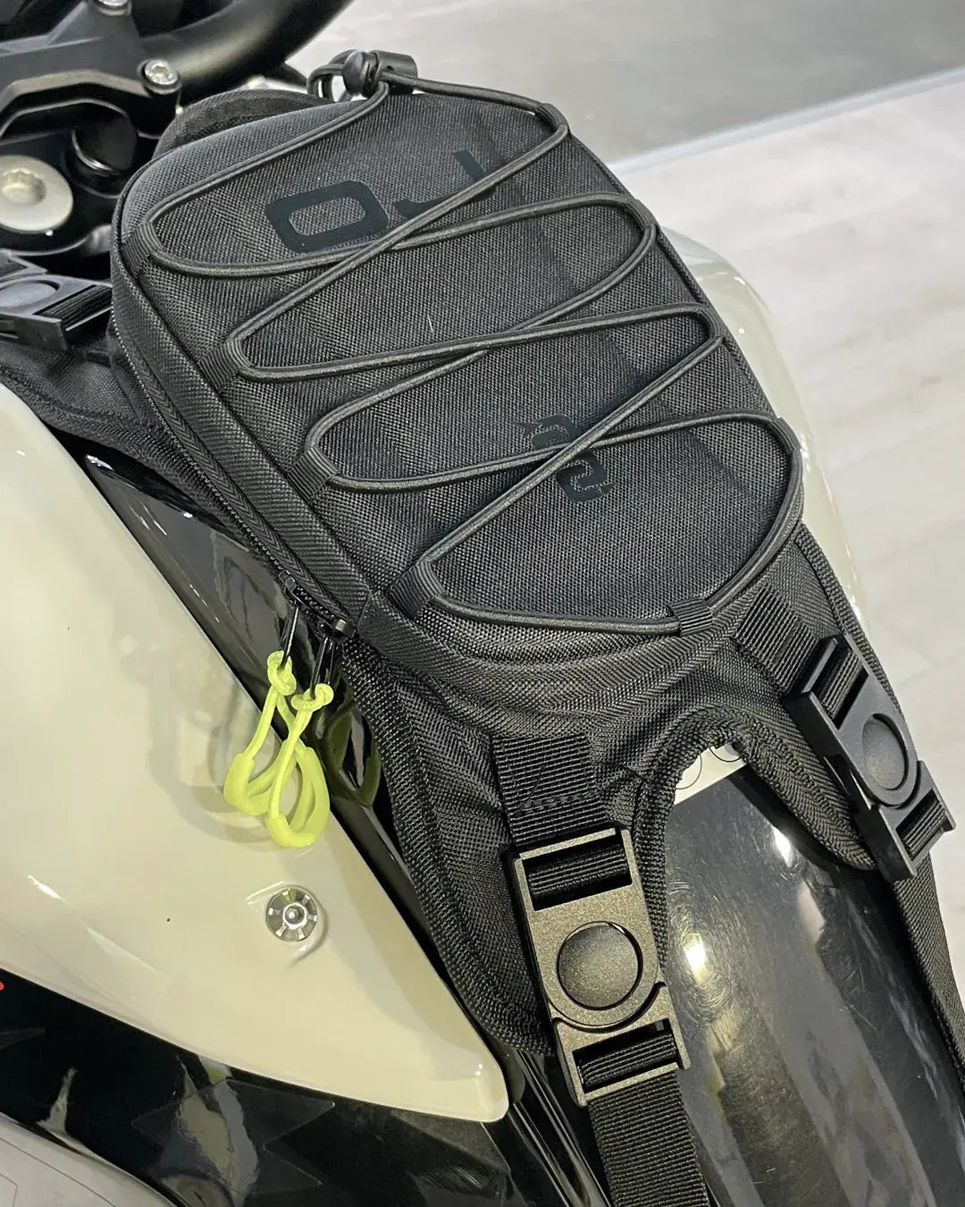 Oj Atmosfere Keen Tank Bag - 1.5 Liter