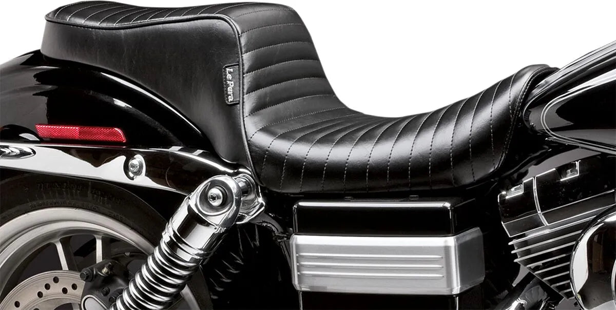 Le Pera Cherokee Seat - Black Vinyl, 2-up