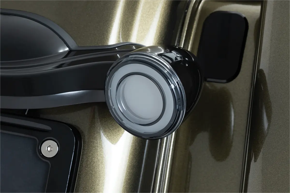 Kuryakyn Tracer Led Rear Turn Signal Conversion