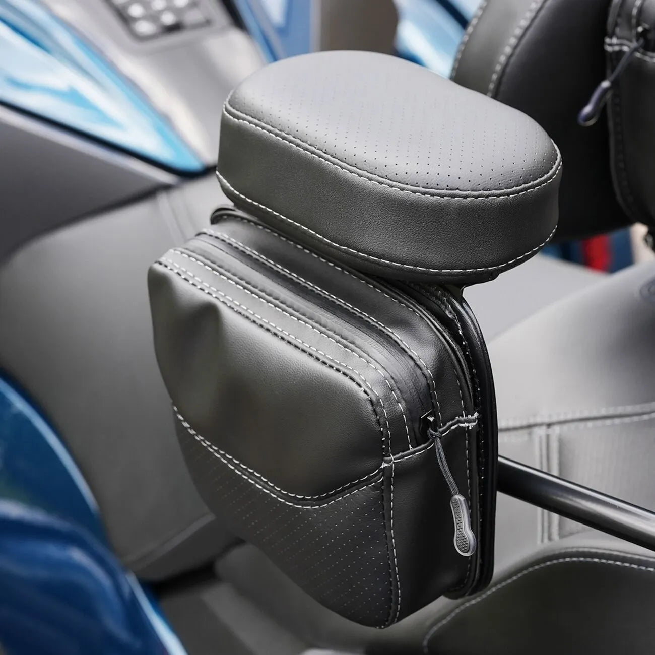 Show Chrome Platinum Arm Rest Pouch