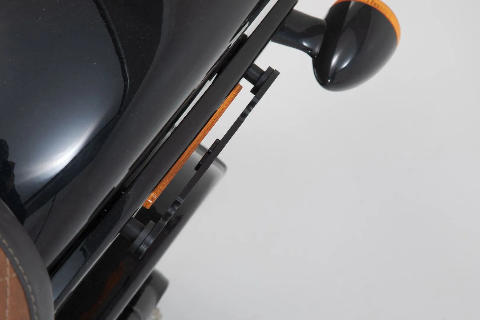 Sw-motech Slh Side Carrier For Harley-davidson