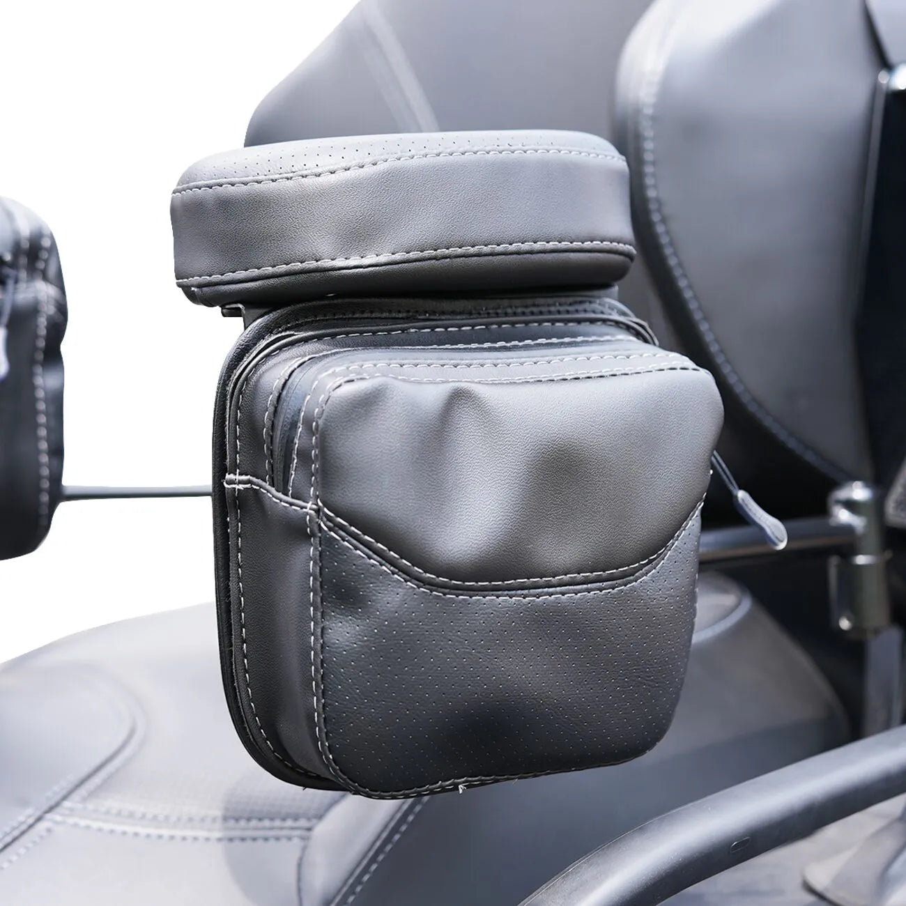 Show Chrome Platinum Arm Rest Pouch