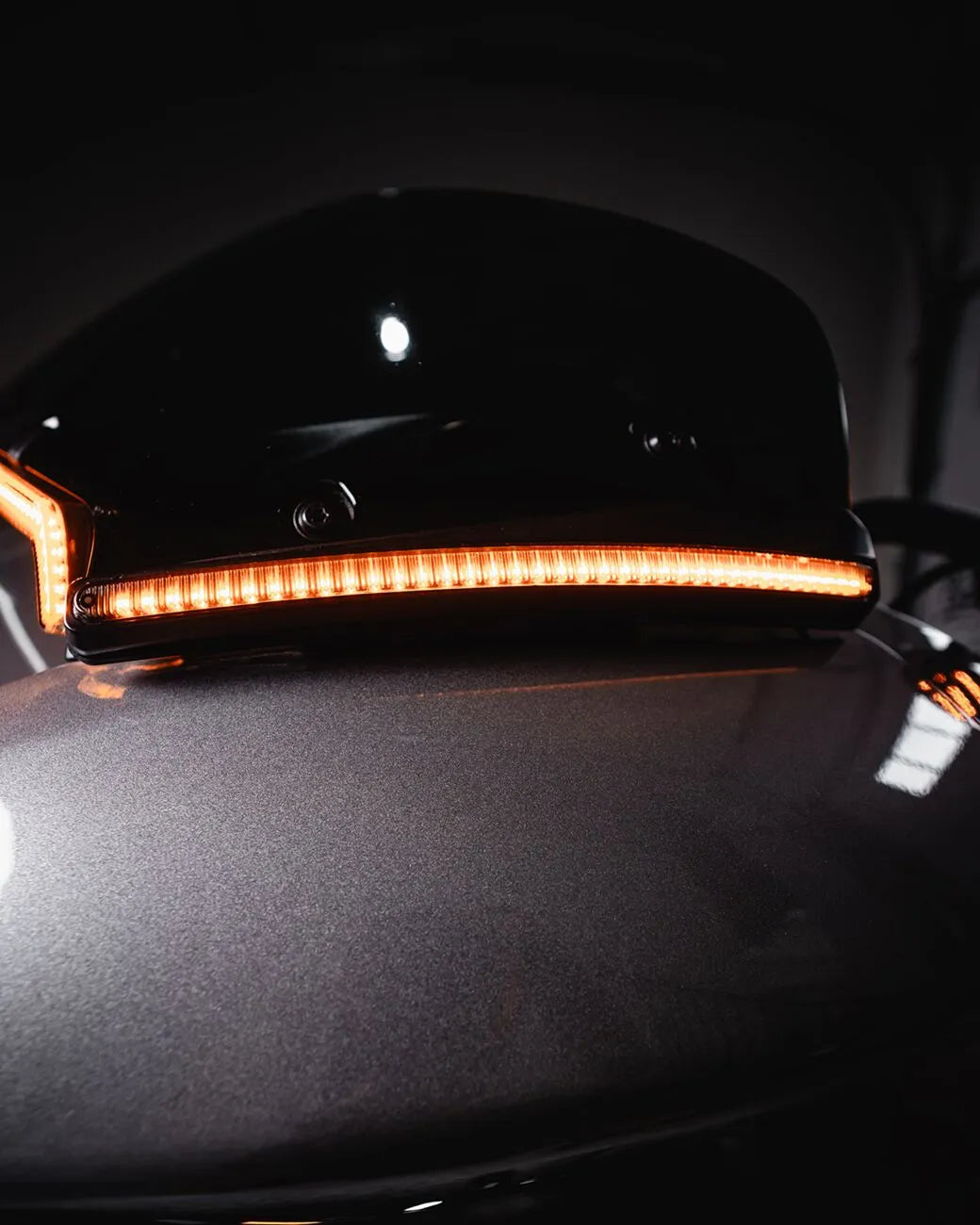 Custom Dynamics Led Windshield Trim With Turn Signals
