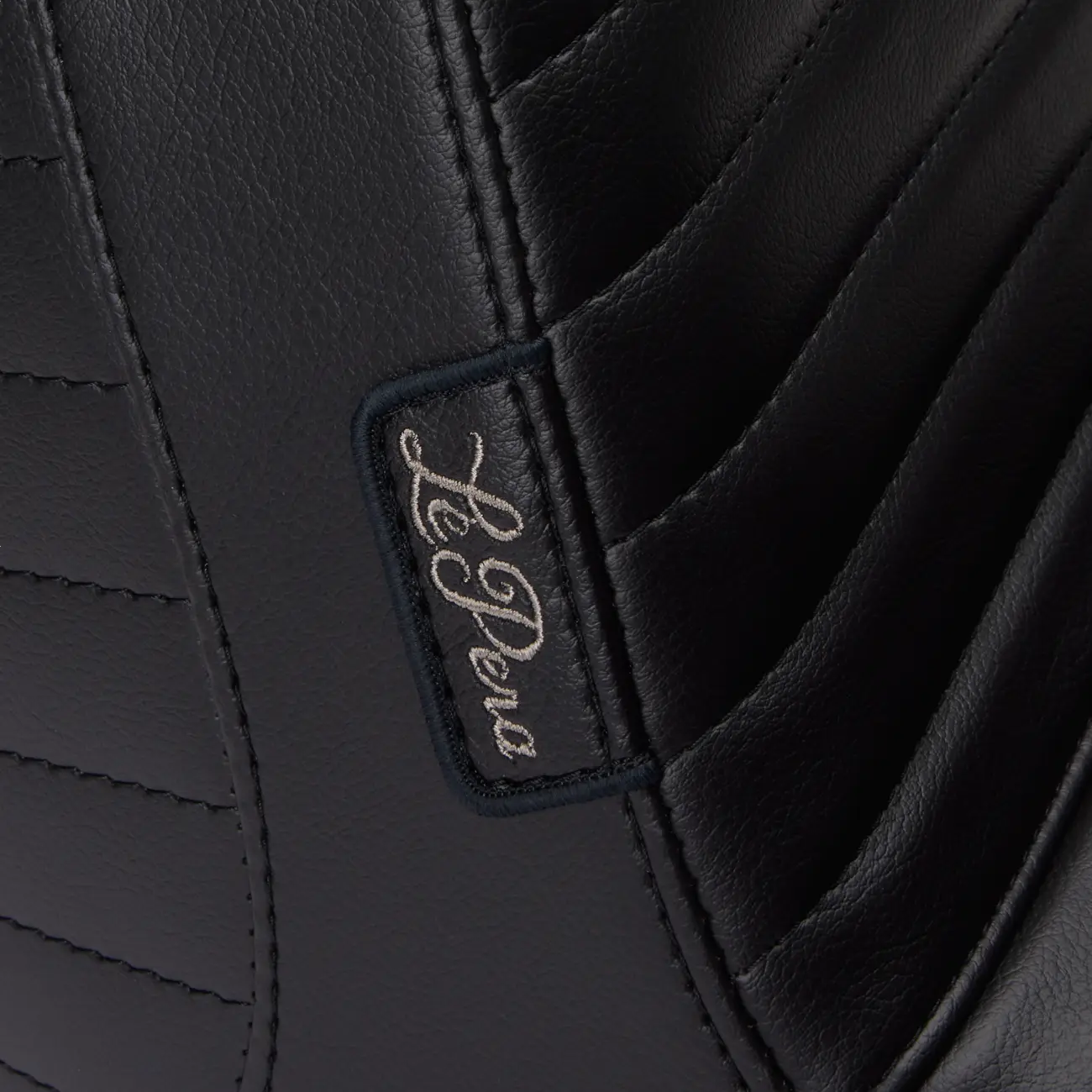 Tailwhip Up Front Seat