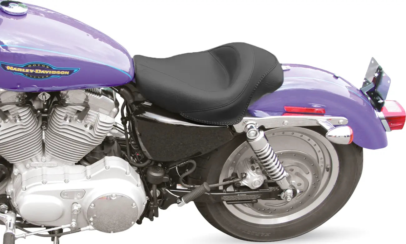 Mustang Solo Seat - Black Vinyl Comfort