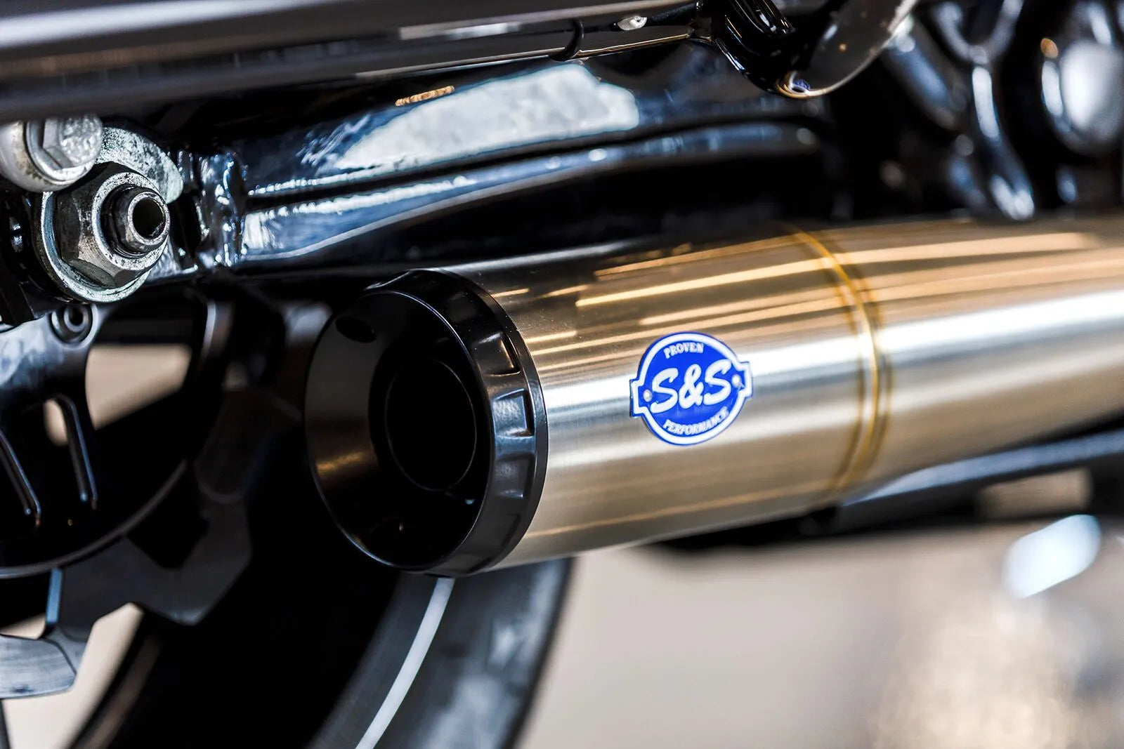 S&s Cycle 2-into-1 Diamondback Exhaust System