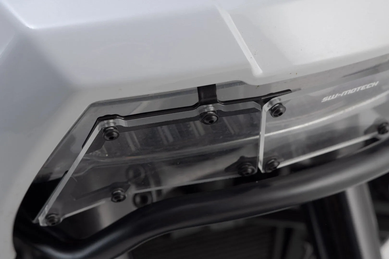 Sw-motech Headlight Guard - Harley Davidson