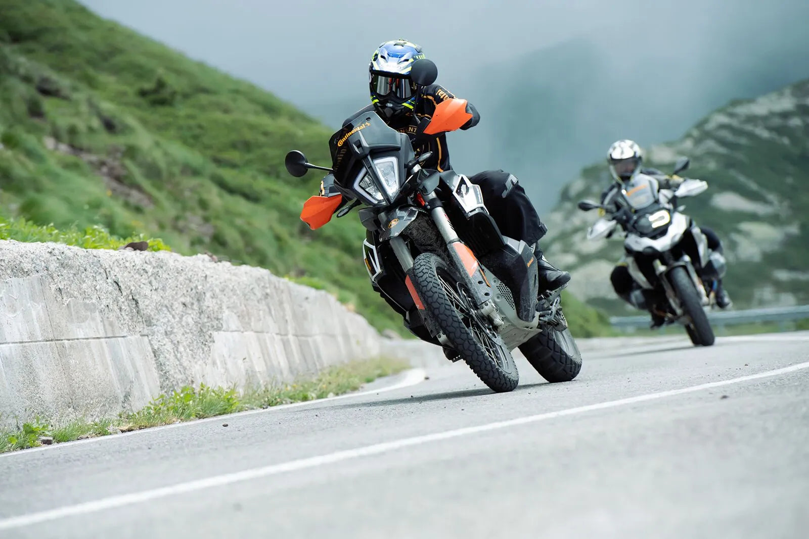 Continental Tkc 70 Rocks Tire - 140/80r17 Rear