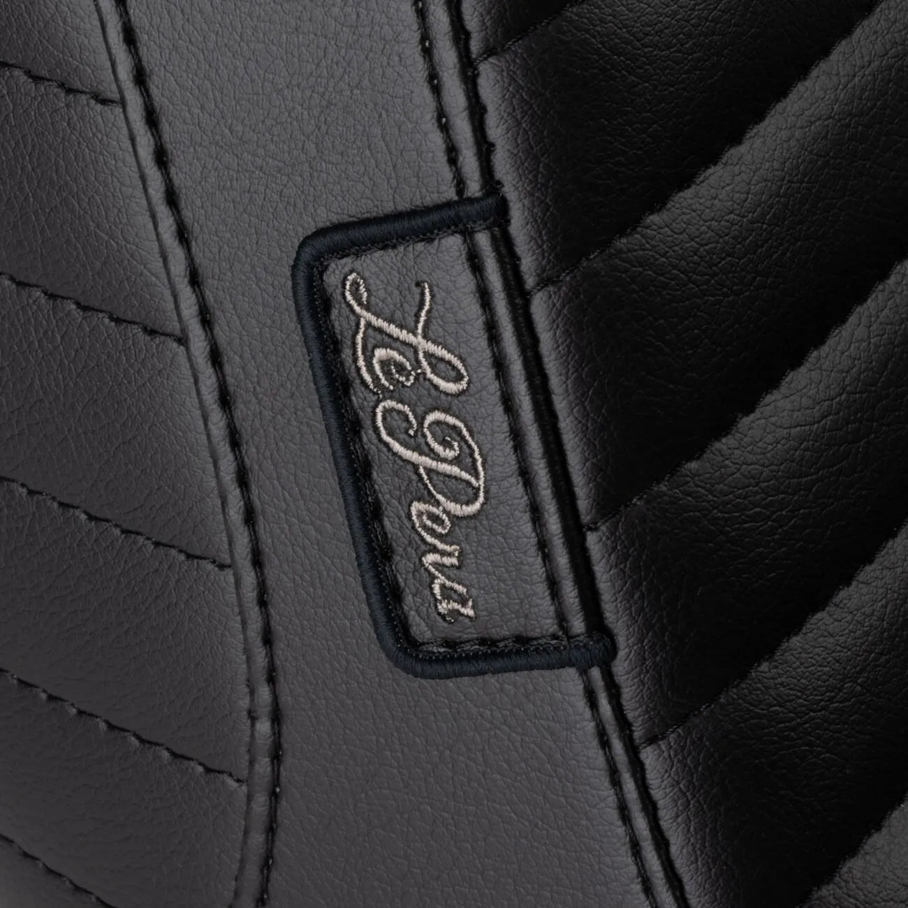 Le Pera Tailwhip Up Front Seat