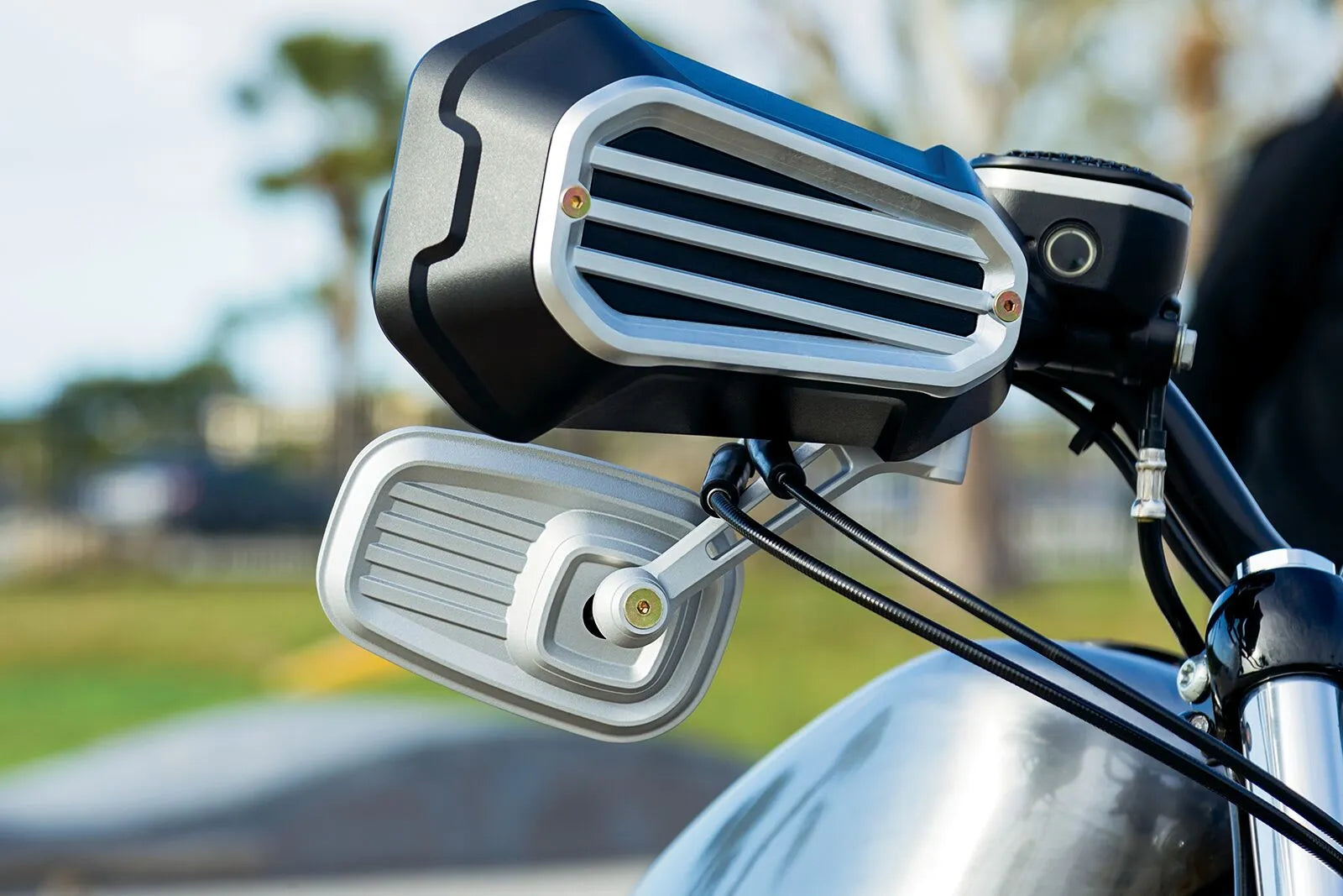 Kuryakyn Dillinger Mirror: Enhanced Visibility