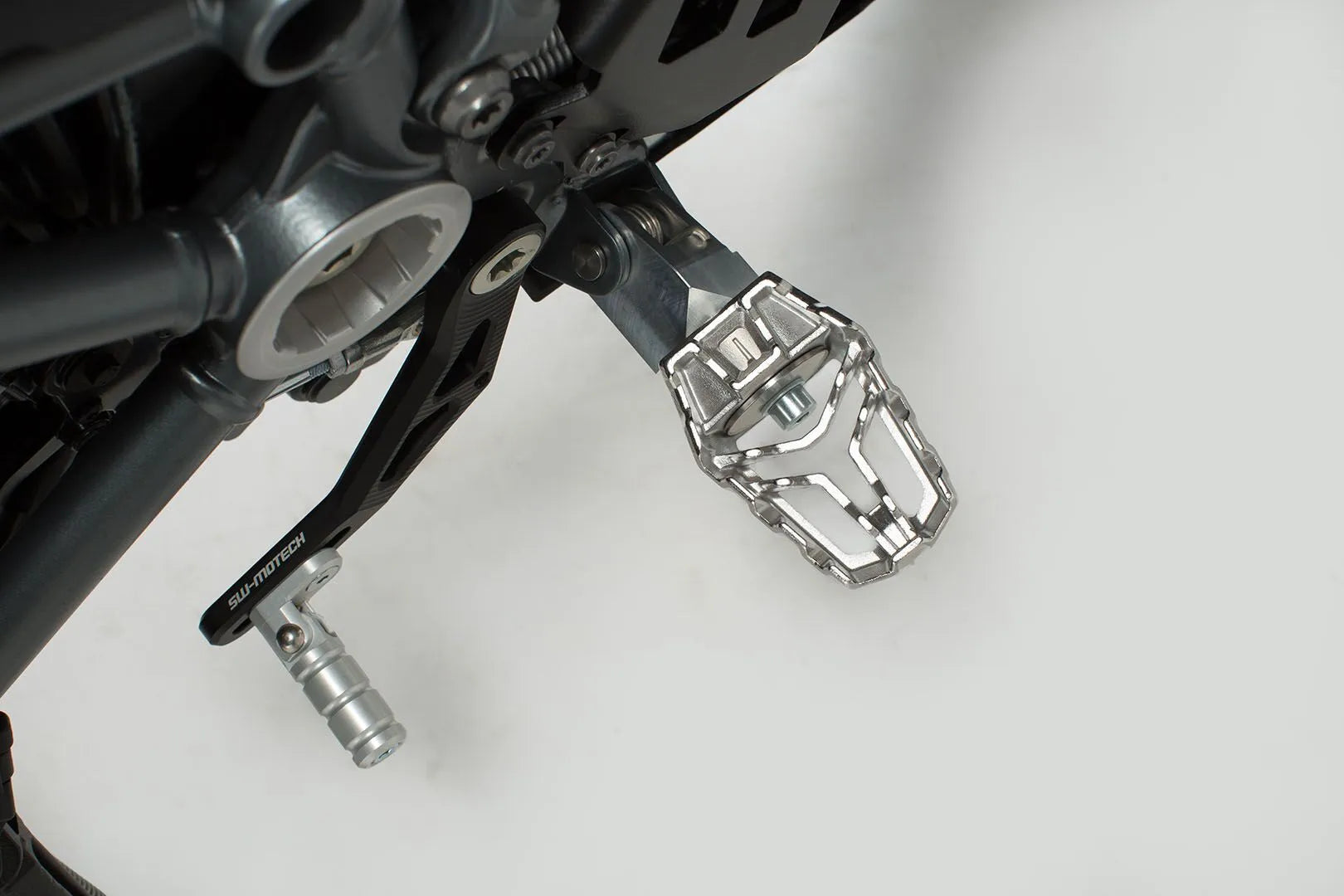 Sw-motech Evolution Footrest Adjustable Kit