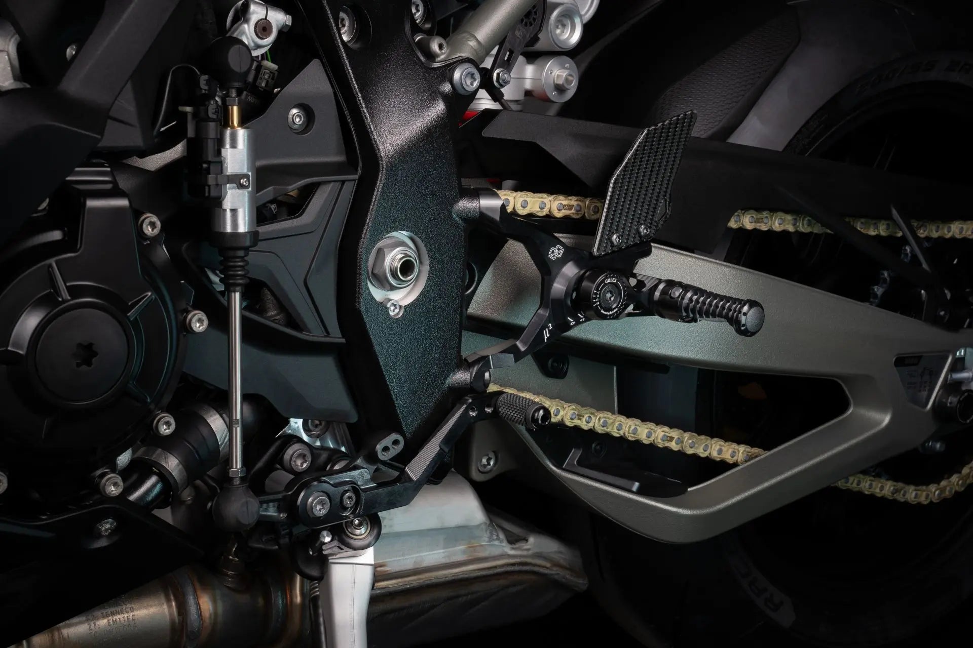 Gilles Tooling Mue2 Rearset - Black Aluminum