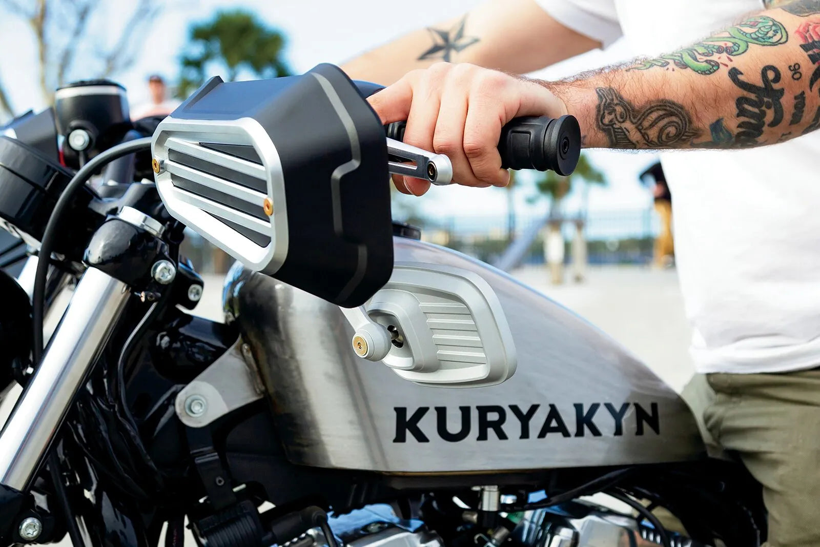 Kuryakyn Dillinger Handlebar Grips