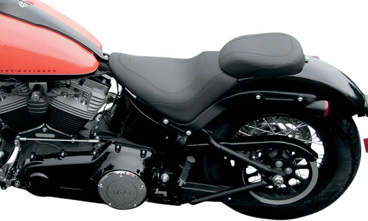 Mustang Wide Tripper Rear Seat